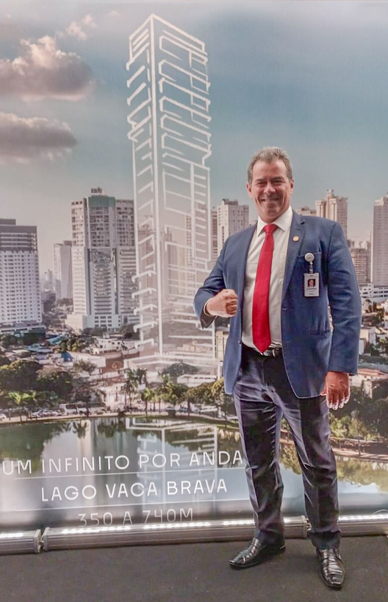 Almerindo Alves Neto — Consultor Imobiliário